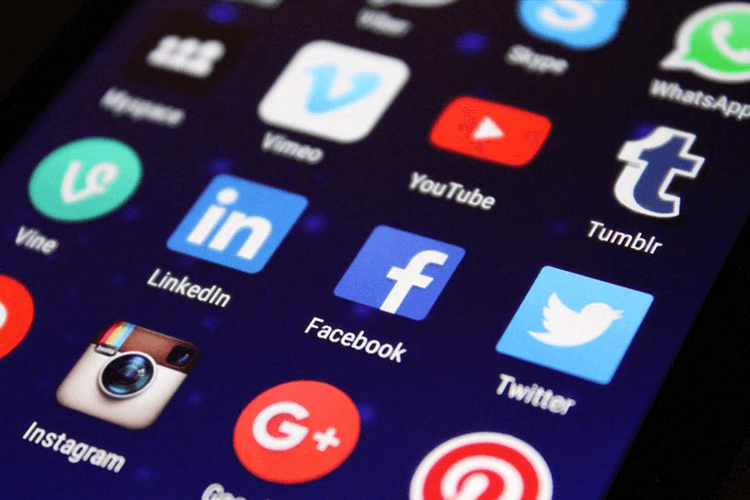 unsplash social media icons